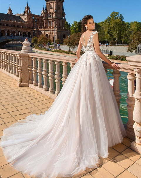 Свадебное платье Juliette. Силуэт Пышное, А-силуэт. Цвет Белый / Молочный, оттенки Розового. Вид 2