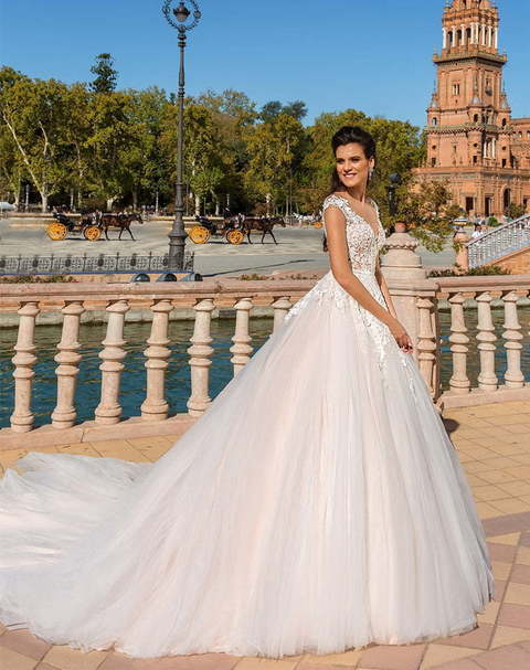 Свадебное платье Juliette. Силуэт Пышное, А-силуэт. Цвет Белый / Молочный, оттенки Розового. Вид 3