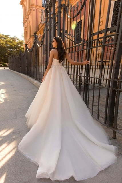 Свадебное платье Marjerie. Силуэт Рыбка, А-силуэт. Цвет Айвори / Капучино, Персик / Оранжевый. Вид 2