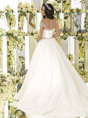 Свадебное платье Miranda. Силуэт Пышное, А-силуэт. Цвет Белый / Молочный. Вид 2