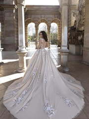 Свадебное платье Golden. Силуэт Пышное, А-силуэт. Цвет Белый / Молочный, Айвори / Капучино. Вид 2