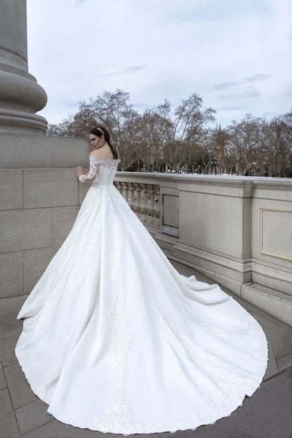 Свадебное платье Avalon. Силуэт А-силуэт. Цвет Белый / Молочный. Вид 2