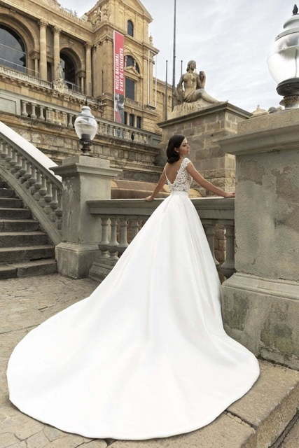 Свадебное платье Lauren. Силуэт Пышное, А-силуэт. Цвет Белый / Молочный. Вид 2