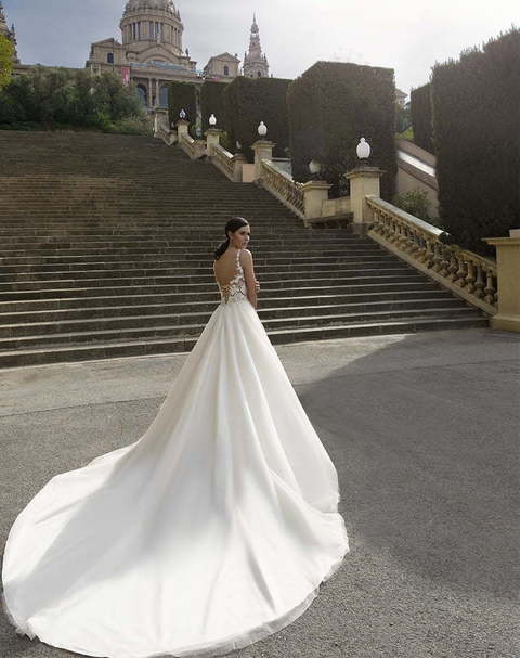 Свадебное платье Melany. Силуэт Пышное, А-силуэт. Цвет Айвори / Капучино, Белый / Молочный. Вид 2