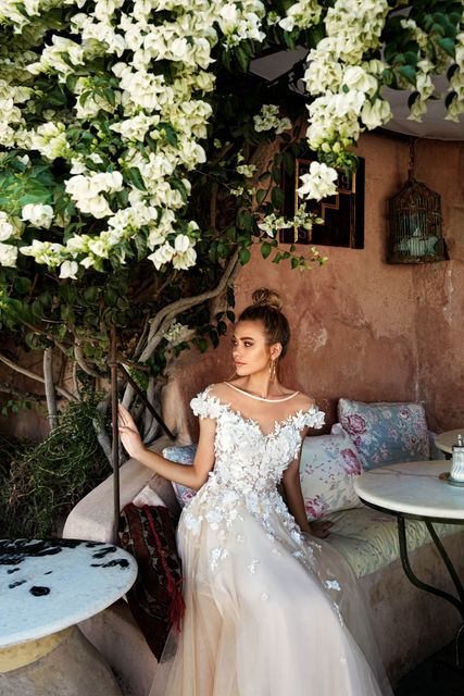 Свадебное платье Holly. Силуэт А-силуэт. Цвет Айвори / Капучино, Белый / Молочный. Вид 3