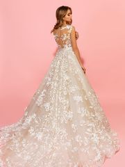 Свадебное платье Sandy. Силуэт Пышное, А-силуэт. Цвет Айвори / Капучино, Персик / Оранжевый. Вид 2