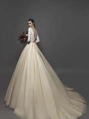 Свадебное платье Kirra. Силуэт А-силуэт. Цвет Айвори / Капучино, Персик / Оранжевый. Вид 2