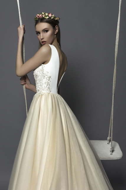 Свадебное платье Selena. Силуэт А-силуэт. Цвет Белый / Молочный, Айвори / Капучино. Вид 1