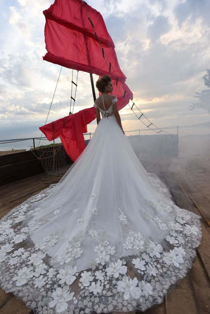 Свадебное платье Mayflower. Силуэт А-силуэт. Цвет Белый / Молочный. Вид 2