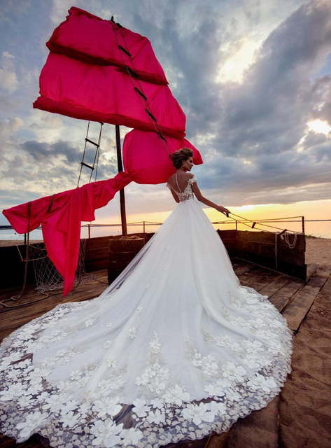 Свадебное платье Mayflower. Силуэт А-силуэт. Цвет Белый / Молочный. Вид 3