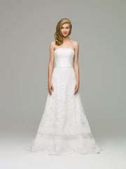 Свадебное платье Chantilly 3. Силуэт А-силуэт. Цвет Белый / Молочный. Вид 1