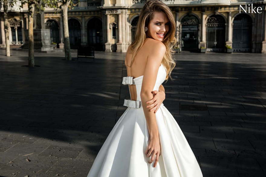 Свадебное платье Nike. Силуэт А-силуэт. Цвет Белый / Молочный. Вид 3