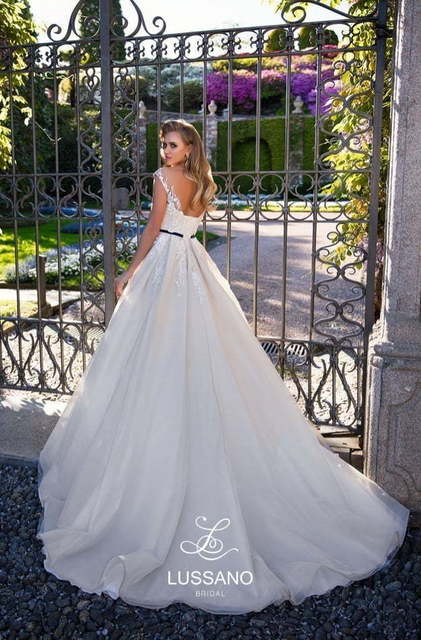 Свадебное платье Dana. Силуэт Пышное, А-силуэт. Цвет Айвори / Капучино, Белый / Молочный. Вид 2