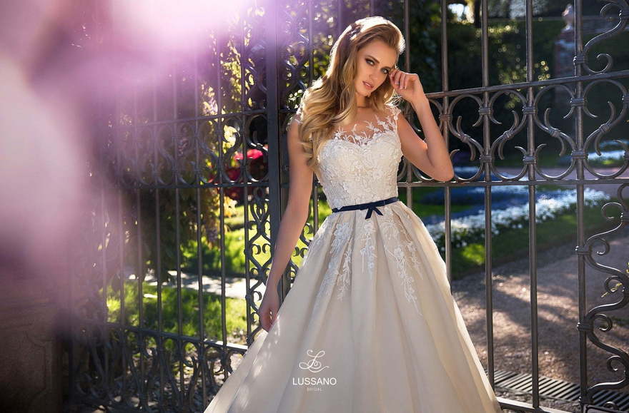 Свадебное платье Dana. Силуэт Пышное, А-силуэт. Цвет Айвори / Капучино, Белый / Молочный. Вид 3