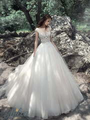 Свадебное платье Риния. Силуэт А-силуэт. Цвет Белый / Молочный, Айвори / Капучино, Персик / Оранжевый. Вид 1