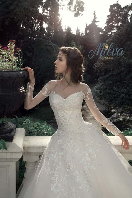 Свадебное платье Леонтия. Силуэт Пышное, А-силуэт. Цвет Айвори / Капучино, Белый / Молочный. Вид 3