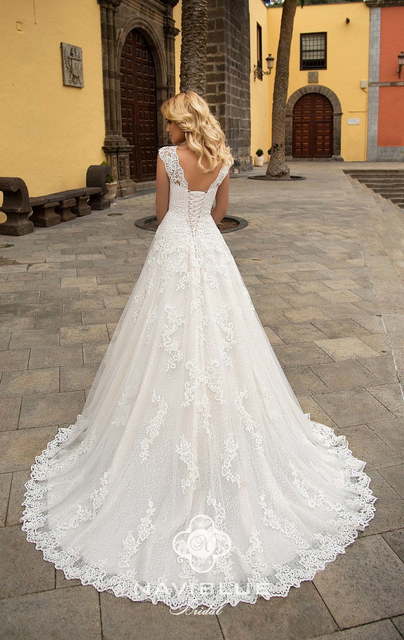 Свадебное платье Lindsey. Силуэт А-силуэт. Цвет Айвори / Капучино, Белый / Молочный. Вид 2