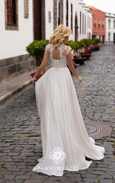 Свадебное платье Lessia. Силуэт А-силуэт, Прямое. Цвет Белый / Молочный, оттенки Розового. Вид 2