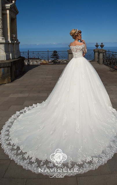 Свадебное платье Landy. Силуэт Пышное, А-силуэт. Цвет Белый / Молочный. Вид 3