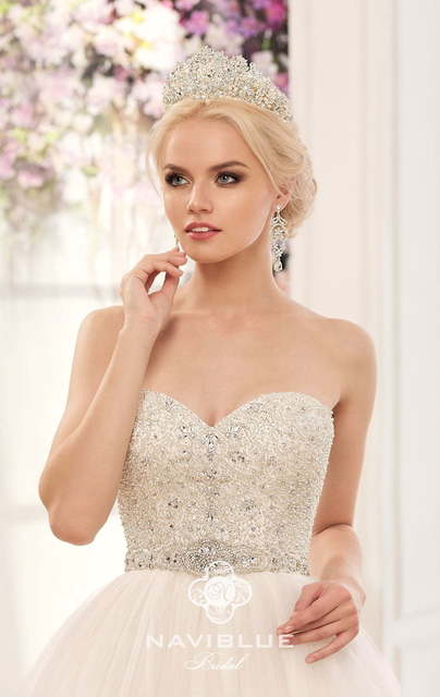 Свадебное платье Kortny. Силуэт Пышное, А-силуэт. Цвет Айвори / Капучино, Белый / Молочный. Вид 2