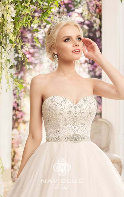 Свадебное платье Kortny. Силуэт Пышное, А-силуэт. Цвет Айвори / Капучино, Белый / Молочный. Вид 4