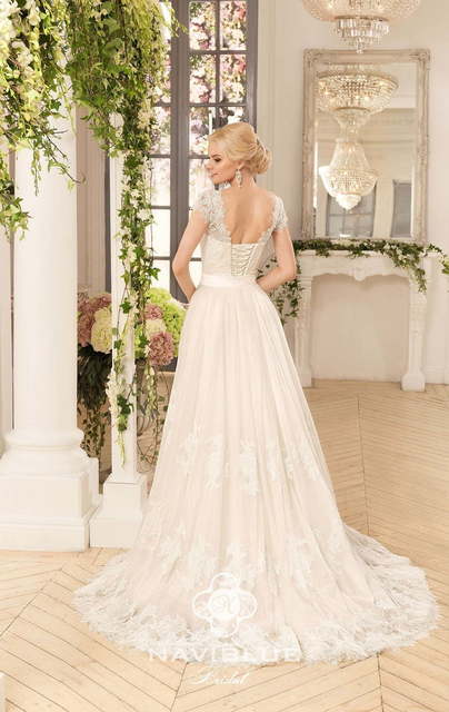 Свадебное платье Korall. Силуэт Рыбка, А-силуэт. Цвет Айвори / Капучино, Белый / Молочный. Вид 3