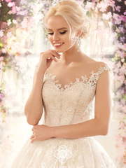 Свадебное платье Karen. Силуэт Пышное, А-силуэт. Цвет Айвори / Капучино. Вид 1