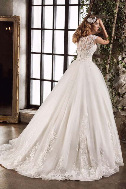 Свадебное платье Betty. Силуэт Пышное, А-силуэт. Цвет Белый / Молочный. Вид 2