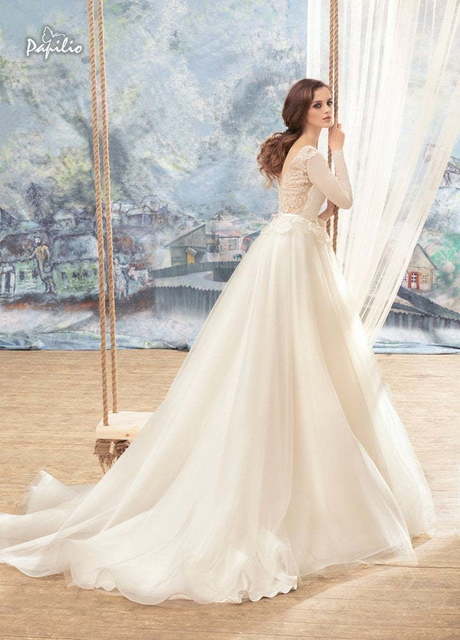 Свадебное платье Лебедь. Силуэт Пышное, А-силуэт. Цвет Айвори / Капучино. Вид 3