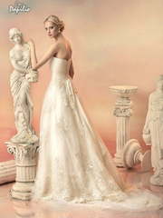 Свадебное платье Сатурион. Силуэт А-силуэт. Цвет Айвори / Капучино. Вид 2