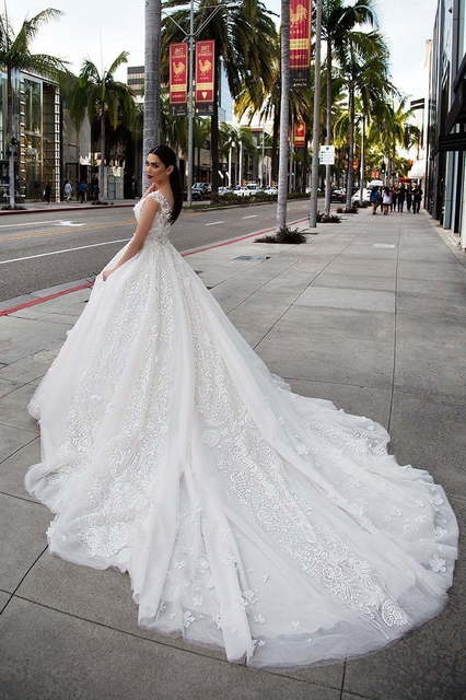 Свадебное платье Kristen. Силуэт Пышное, А-силуэт. Цвет Белый / Молочный. Вид 2