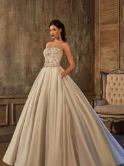 Свадебное платье Bemore. Силуэт А-силуэт. Цвет Белый / Молочный, Пепельный / Металлик. Вид 1