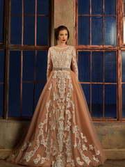 Свадебное платье Rabi. Силуэт А-силуэт, Прямое. Цвет Айвори / Капучино, Персик / Оранжевый. Вид 1