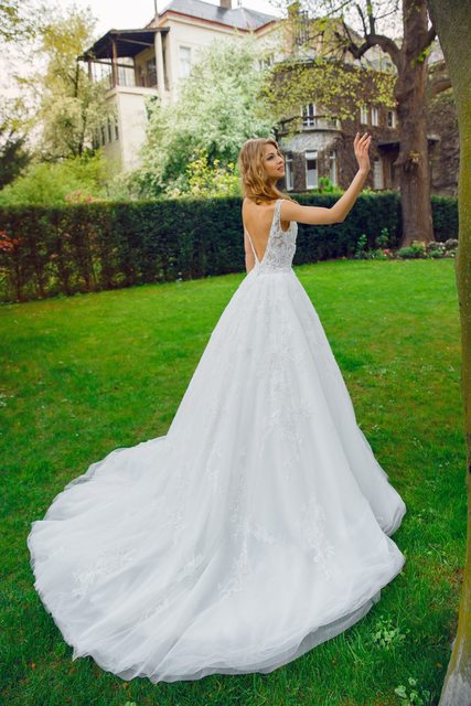 Свадебное платье Daphne. Силуэт А-силуэт. Цвет Белый / Молочный. Вид 2