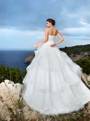 Свадебное платье Amalia. Силуэт А-силуэт. Цвет Белый / Молочный. Вид 2