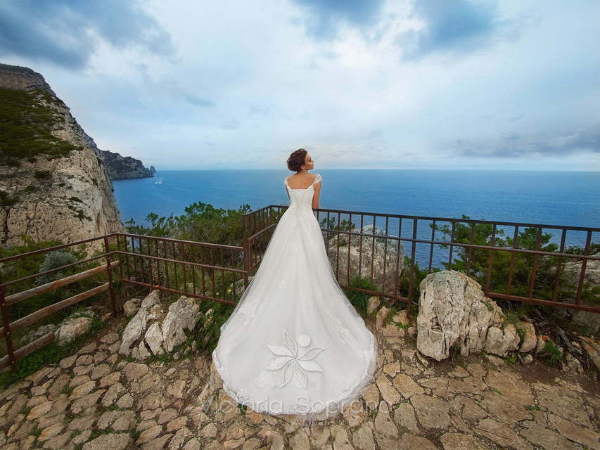 Свадебное платье Bianca. Силуэт А-силуэт. Цвет Белый / Молочный. Вид 2