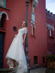 Свадебное платье Charlotta. Силуэт А-силуэт. Цвет Белый / Молочный. Вид 1