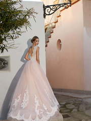 Свадебное платье Franchesca. Силуэт А-силуэт, Прямое. Цвет оттенки Розового. Вид 2