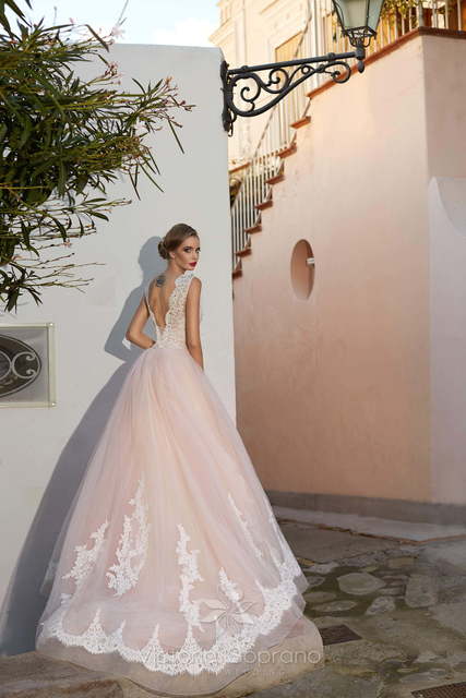 Свадебное платье Franchesca. Силуэт А-силуэт, Прямое. Цвет оттенки Розового. Вид 2