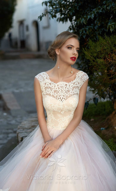 Свадебное платье Franchesca. Силуэт А-силуэт, Прямое. Цвет оттенки Розового. Вид 3