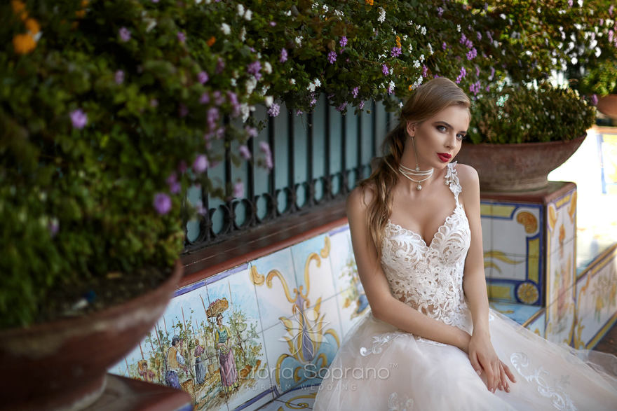 Свадебное платье Janini. Силуэт А-силуэт. Цвет Персик / Оранжевый, оттенки Розового. Вид 5