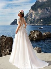 Свадебное платье Laura. Силуэт А-силуэт. Цвет Белый / Молочный, оттенки Розового. Вид 2