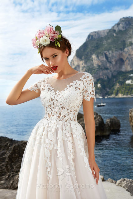 Свадебное платье Laura. Силуэт А-силуэт. Цвет Белый / Молочный, оттенки Розового. Вид 3