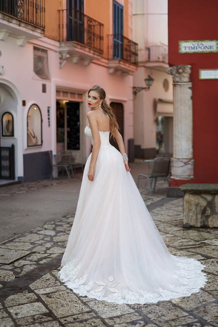 Свадебное платье Valeria. Силуэт А-силуэт. Цвет Белый / Молочный, оттенки Розового. Вид 2