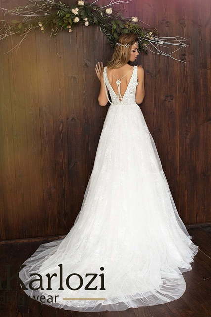 Свадебное платье 0Flaffy Aster. Силуэт А-силуэт. Цвет Белый / Молочный. Вид 2