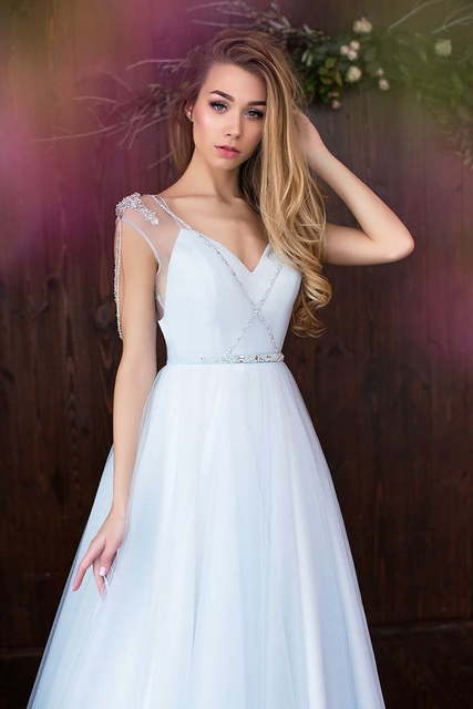 Свадебное платье Heavenly Delphinium. Силуэт А-силуэт. Цвет Белый / Молочный. Вид 1
