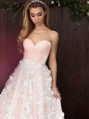 Свадебное платье Royal Orchid. Силуэт А-силуэт. Цвет оттенки Розового. Вид 1