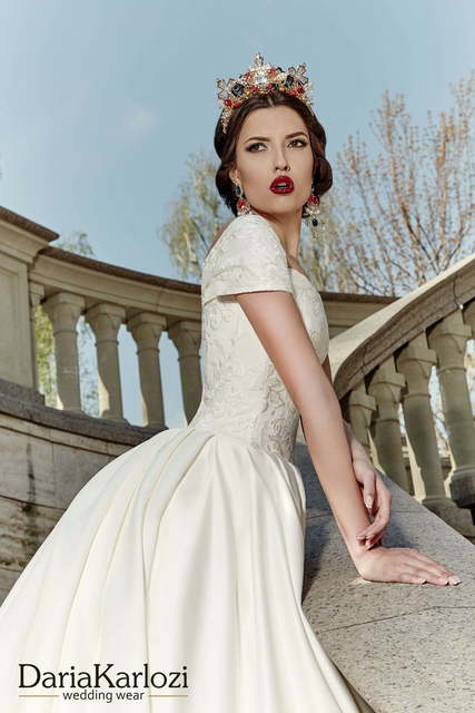 Свадебное платье Odry. Силуэт А-силуэт. Цвет Айвори / Капучино, Белый / Молочный. Вид 3