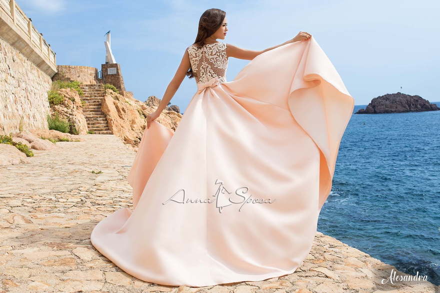Свадебное платье Alesandra. Силуэт А-силуэт. Цвет Персик / Оранжевый, оттенки Розового. Вид 4