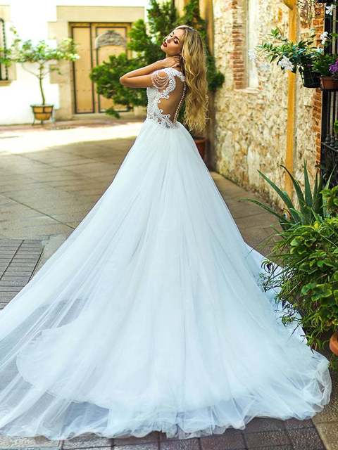 Свадебное платье Selmira. Силуэт Рыбка, Пышное, А-силуэт. Цвет Белый / Молочный. Вид 3